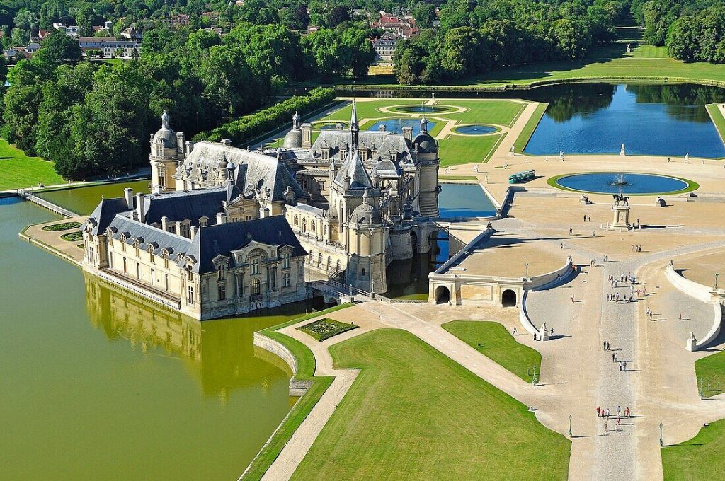 Rencontres dans l’Oise (60) château de Chantilly Oise 60 Hauts-de-France