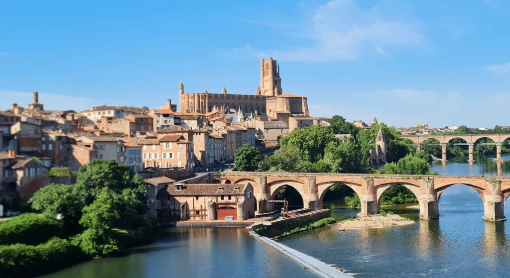 Rencontres en Tarn (81) sérieuses et locales - vue panoramique d'Albi et de la cathédrale Sainte-Cécile