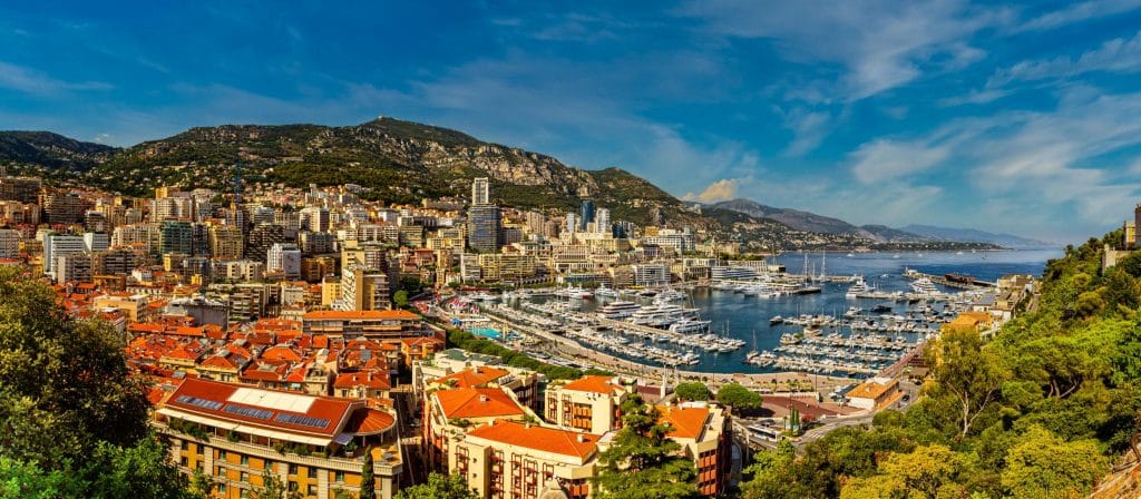 Rencontres dans les Alpes-Maritimes (06): trouvez des célibataires près de chez vous