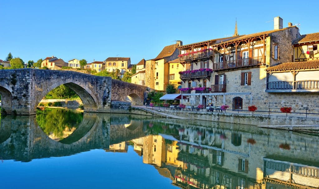 Rencontres dans le Lot-et-Garonne (47) panorama de la ville d’Agen et de la vallée de la Garonne